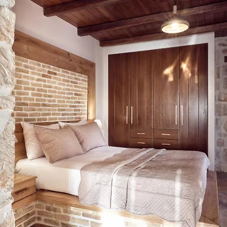 Meralia * Anafonítria