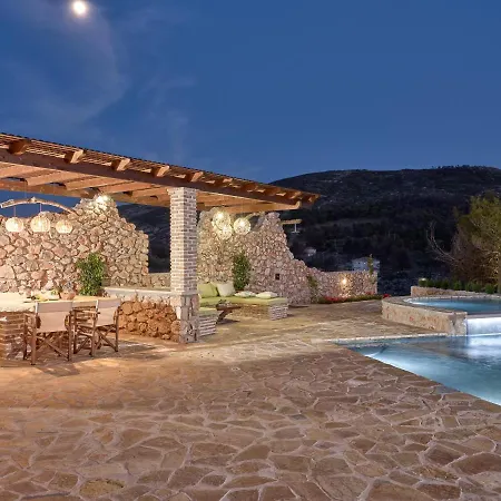 Meralia * Anafonítria