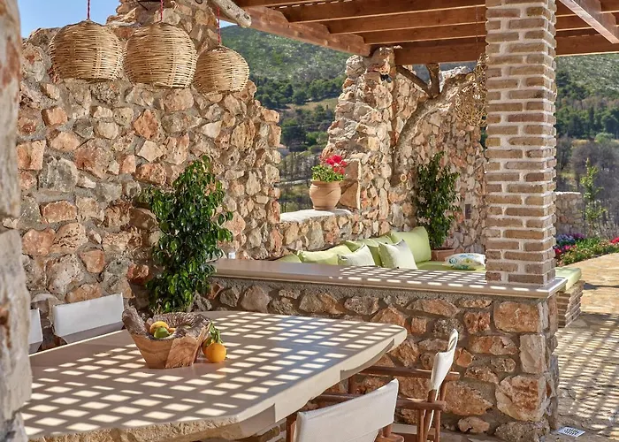 Meralia Villa